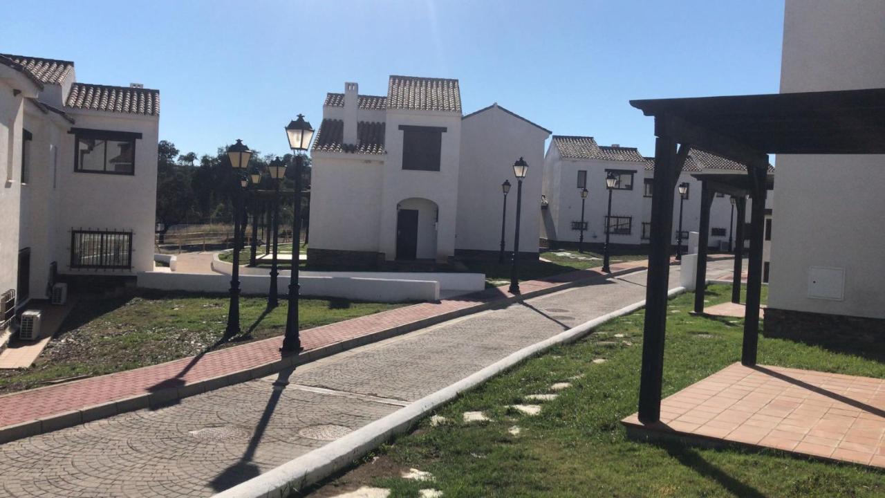 Villa Sierra El Retiro Sevilla Exterior foto